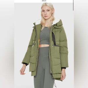 Orolay Women’s Thickened Down Coat